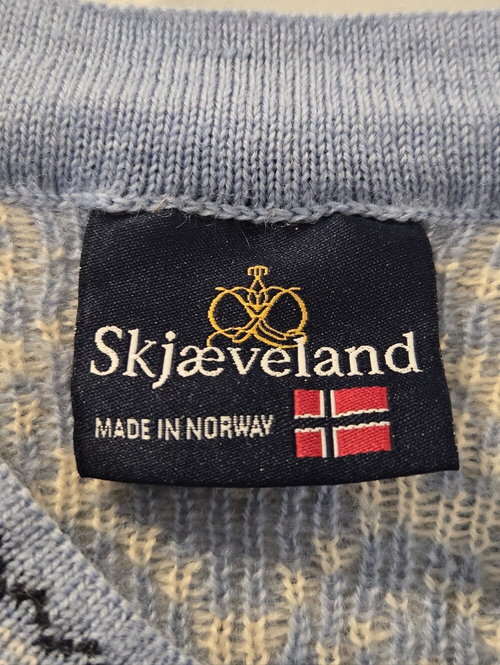 Wool Cardigan - Picture 4 of 10